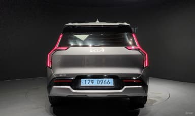 EV9