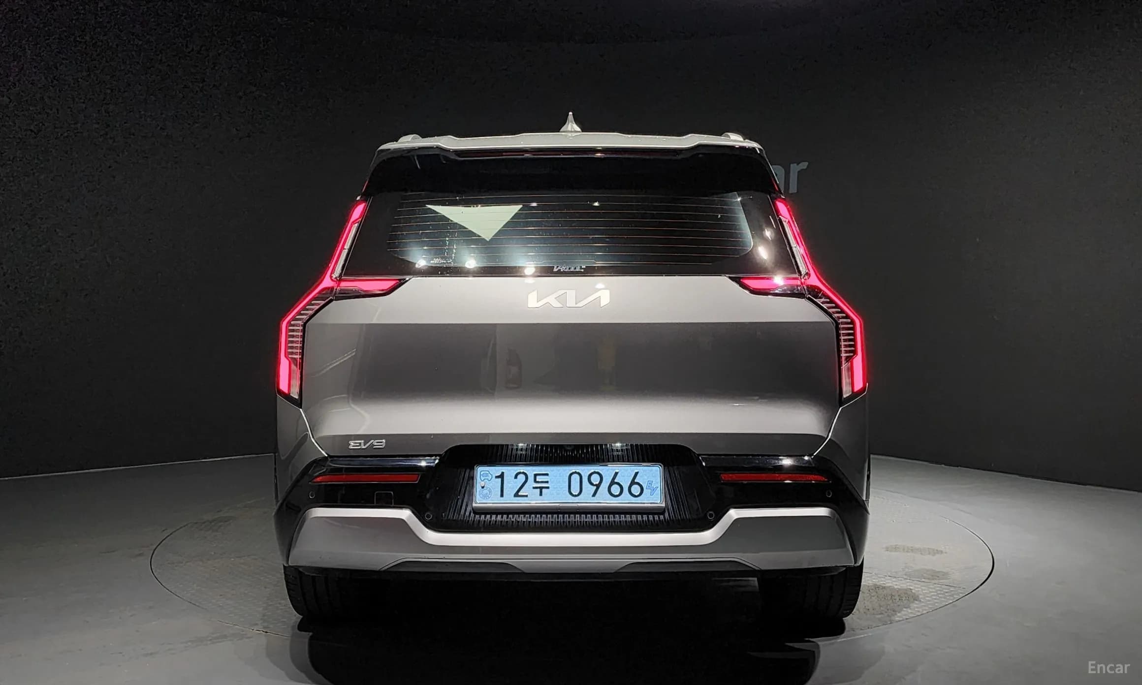 EV9