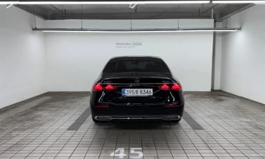 E-Class W214