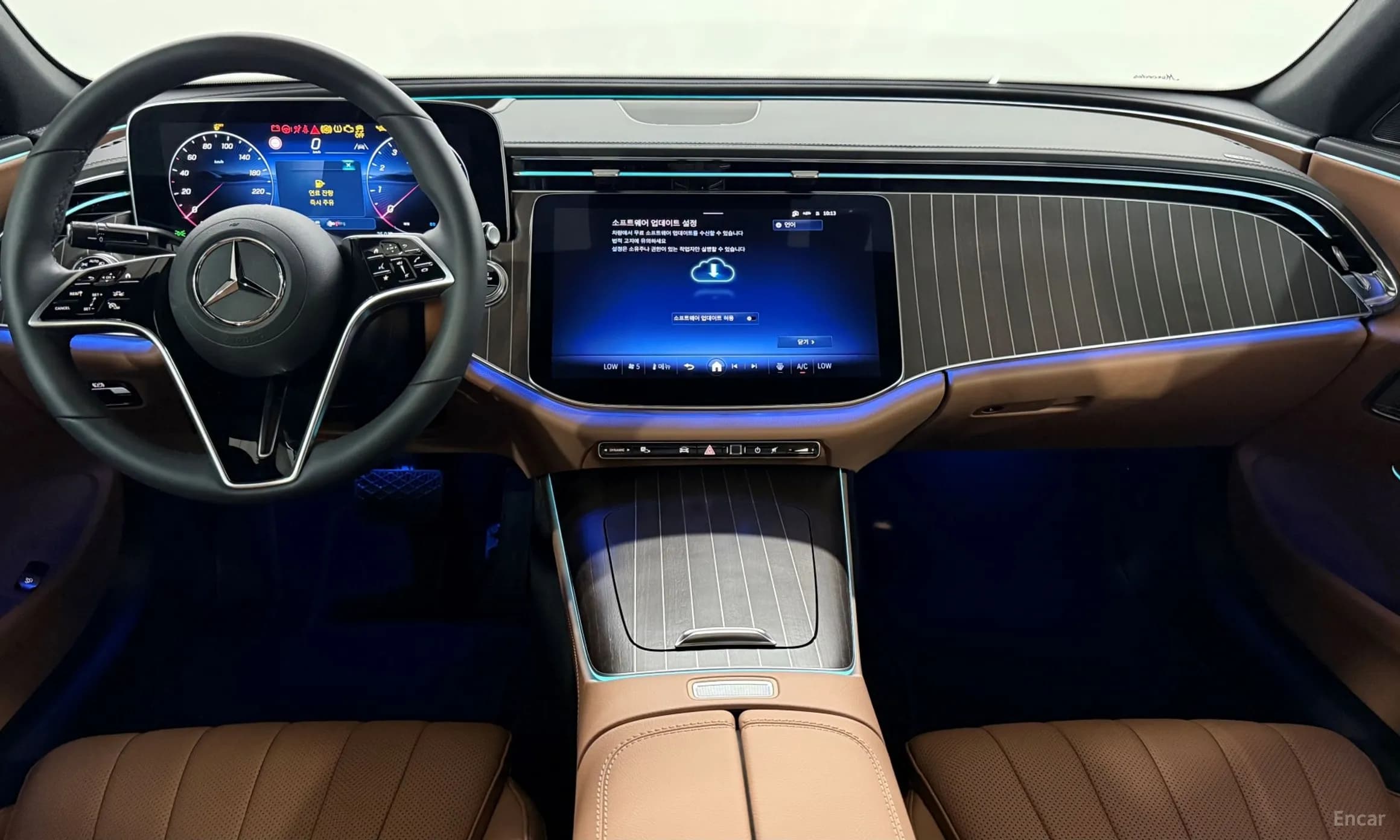 E-Class W214