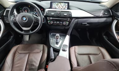 Series 4 (F32)