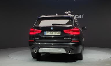 X3 (G01)