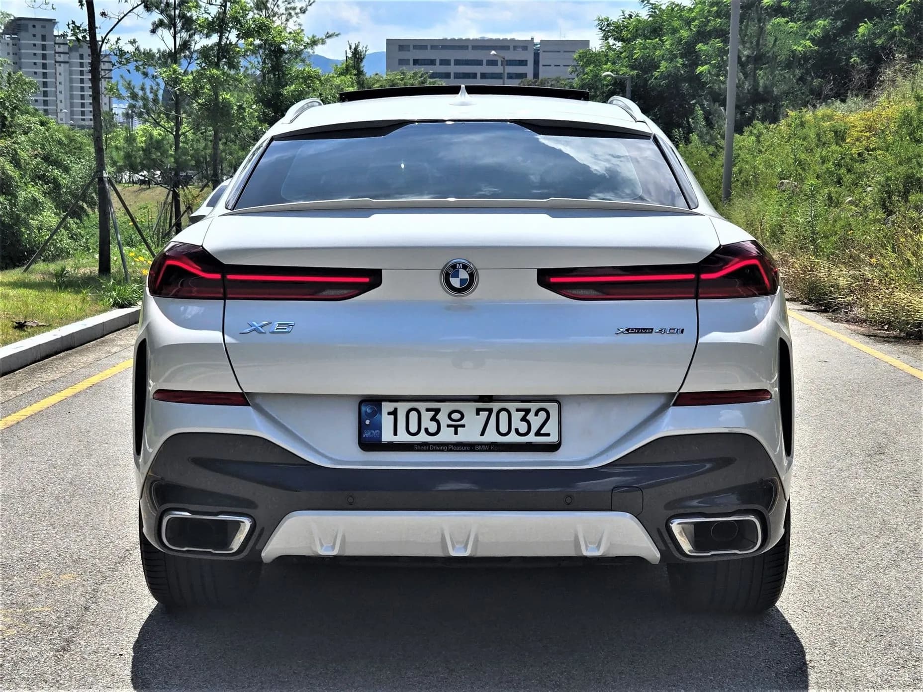 X6 (G06)
