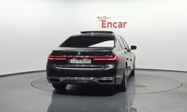 7 Series (G11)