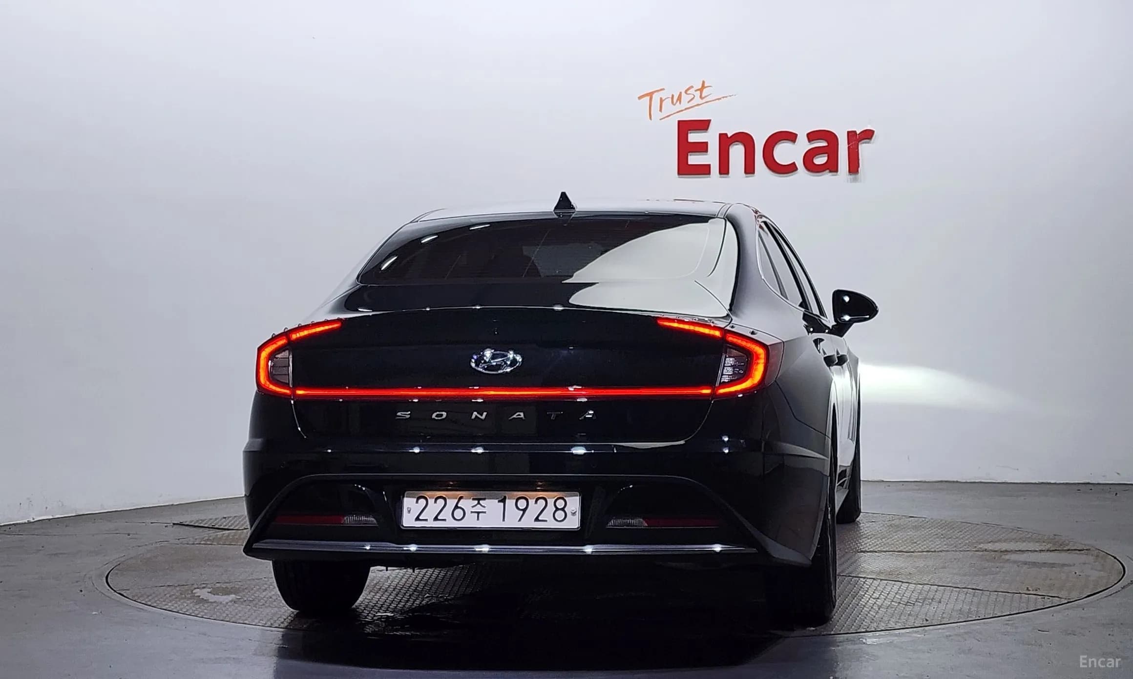 Sonata Hybrid (DN8)