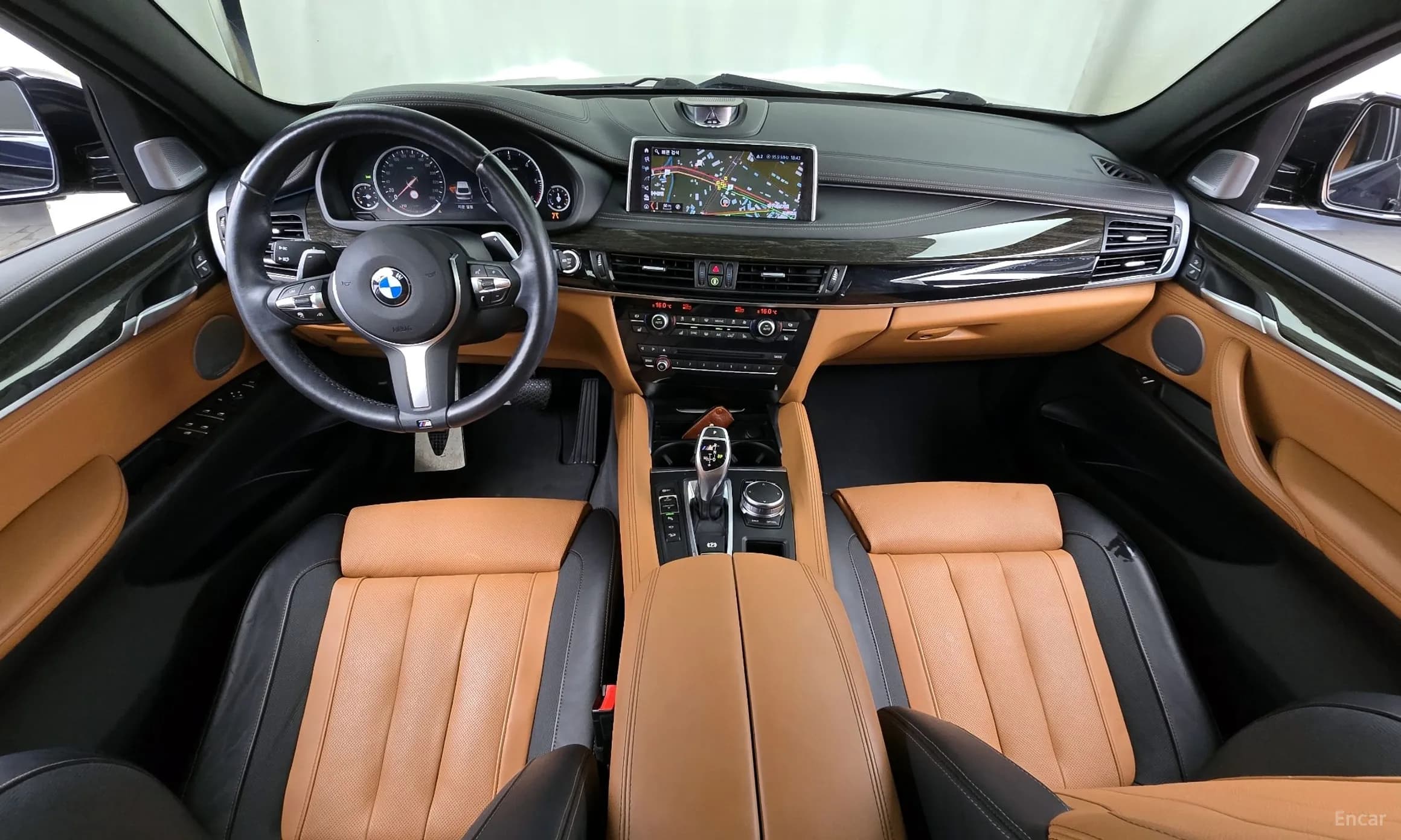 X6 (F16)