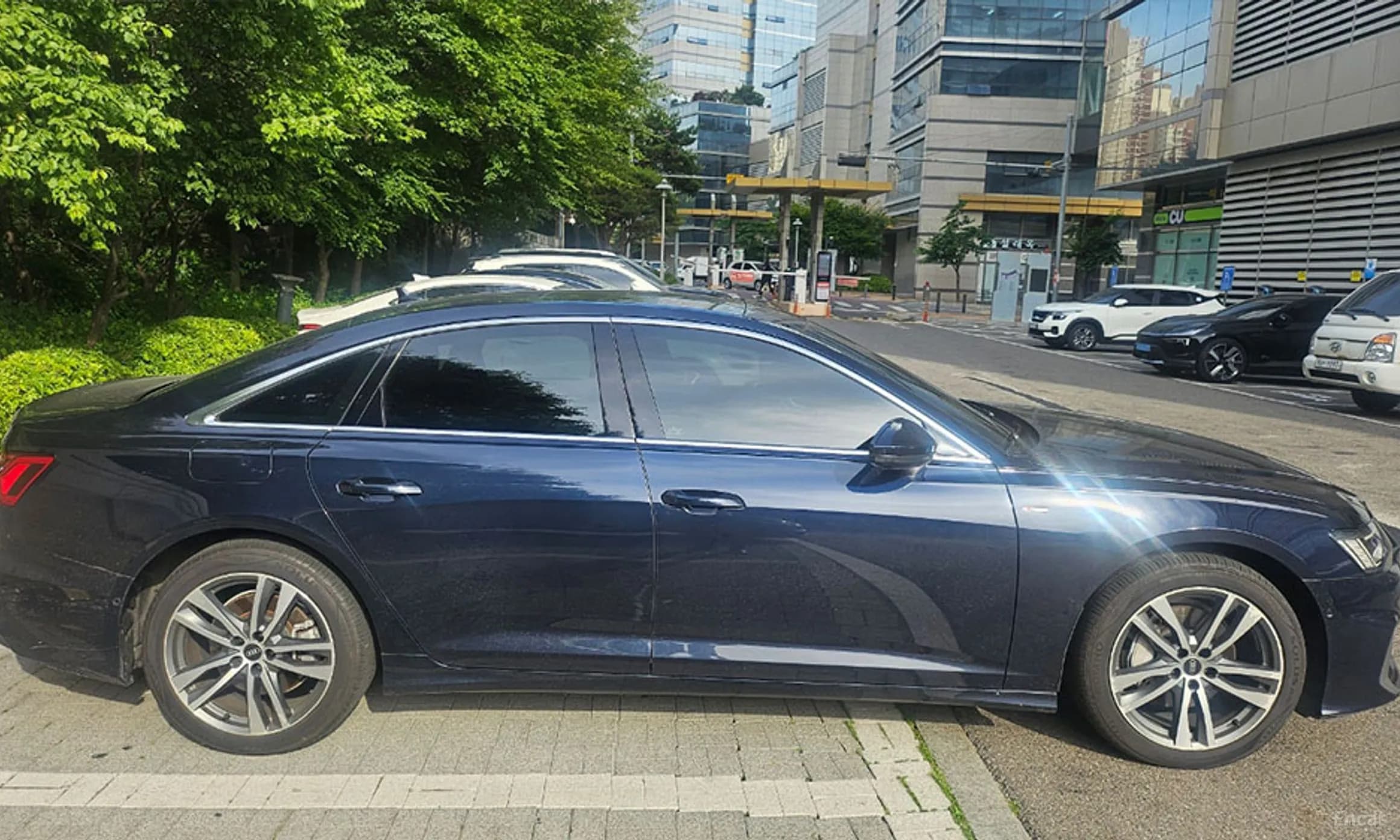 A6 (C8)