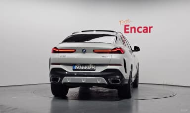 X6 (G06)