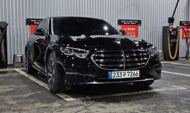 E-Class W214