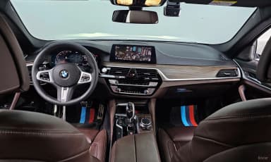 5 Series (G30)