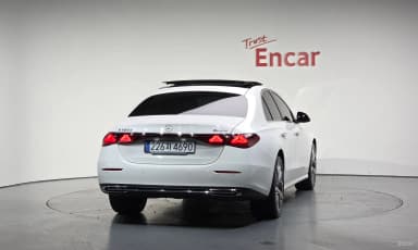 E-Class W214