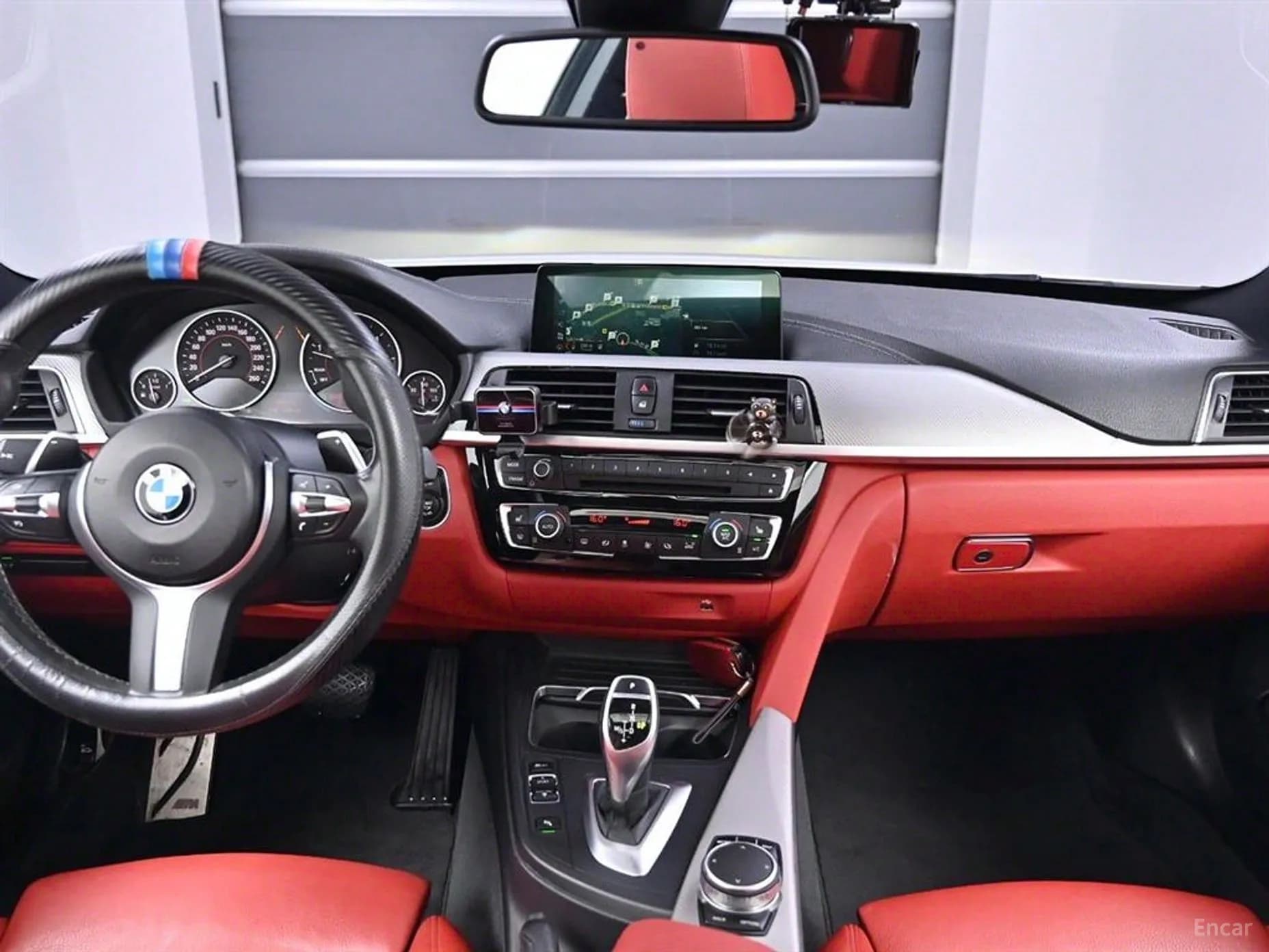 Series 4 (F32)