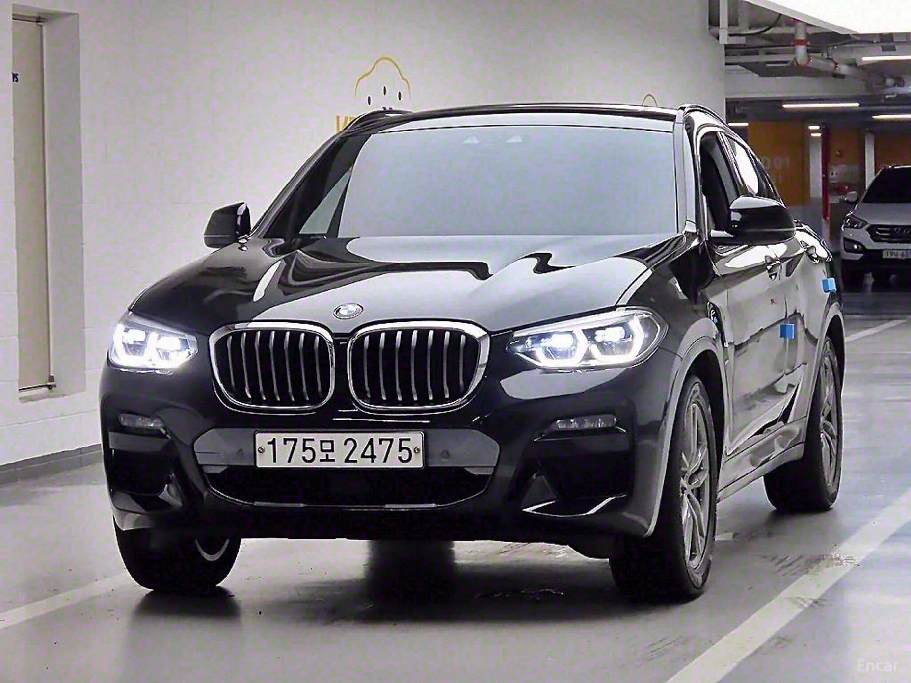X4 (G02)