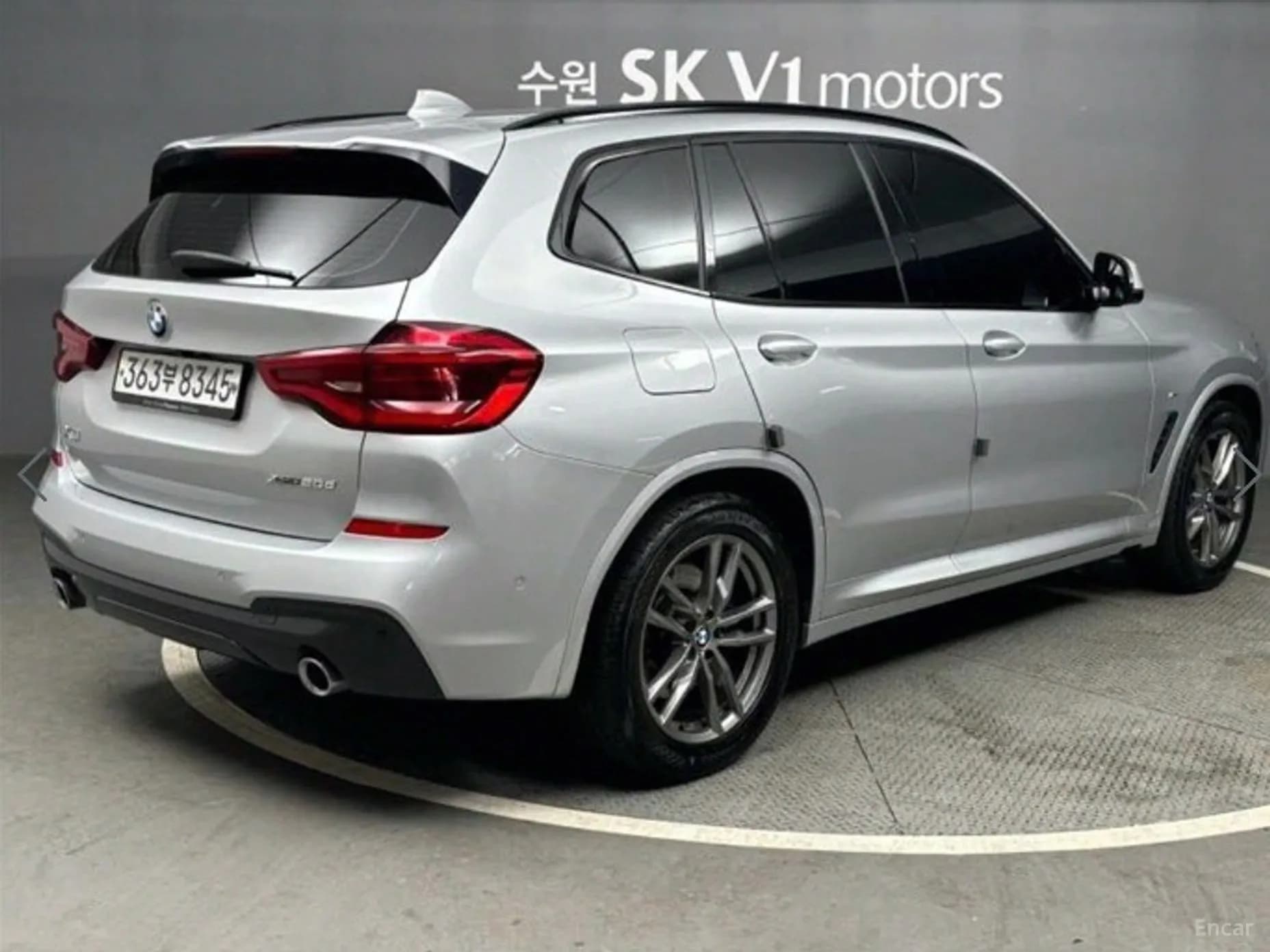 X3 (G01)