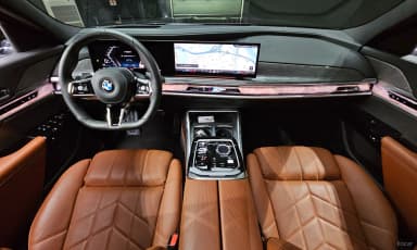 7 Series (G70)