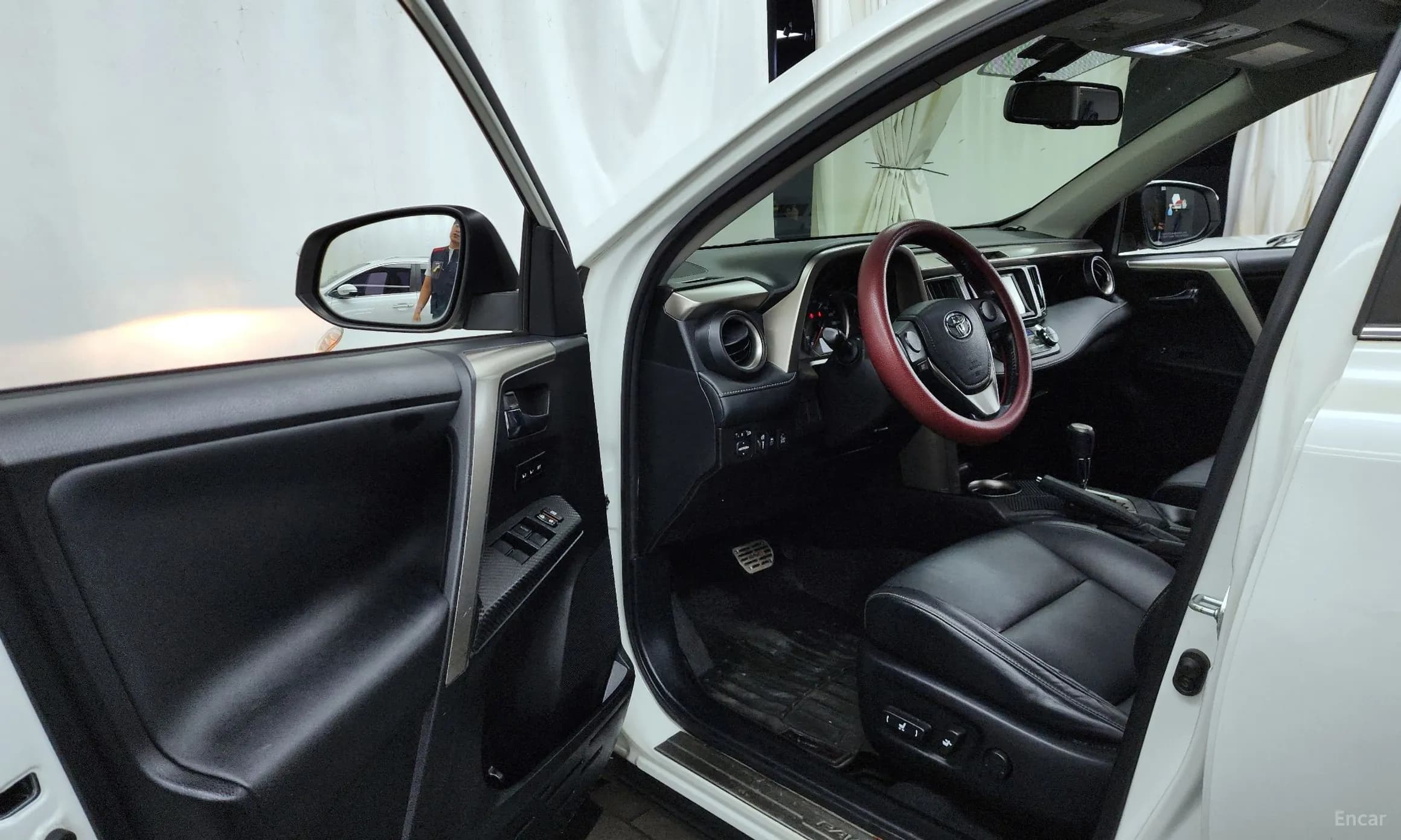 RAV4