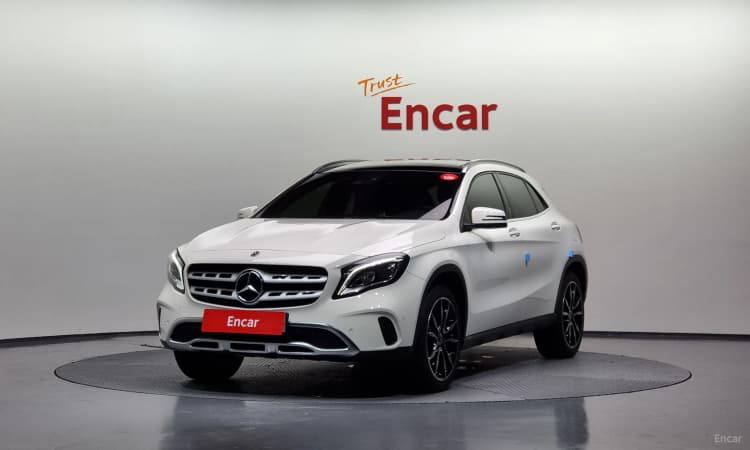 GLA-Class X156