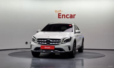 GLA-Class X156