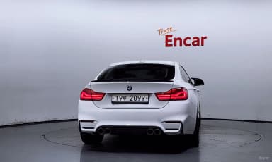 Series 4 (F32)