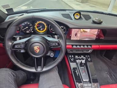 911 (992)