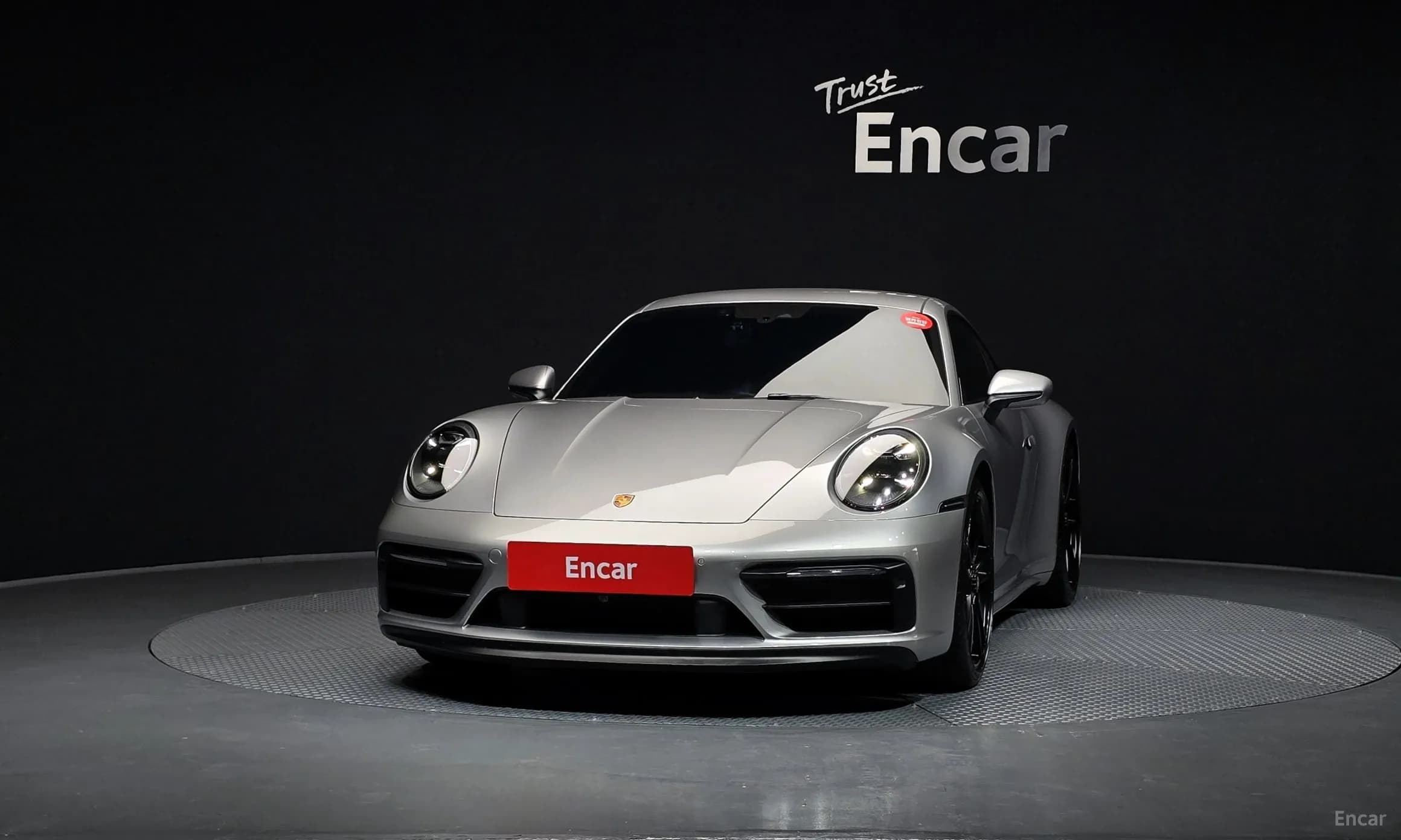 911 (992)