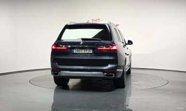 X7 (G07)