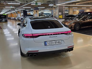 Panamera (971)