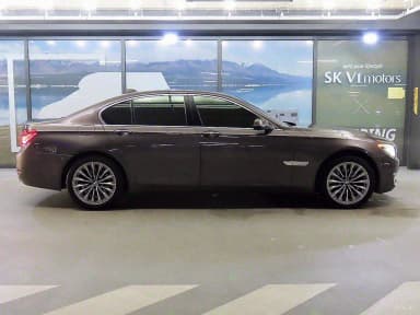 7 Series (F01)