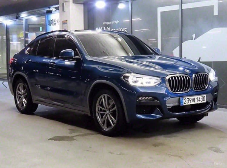 X4 (G02)