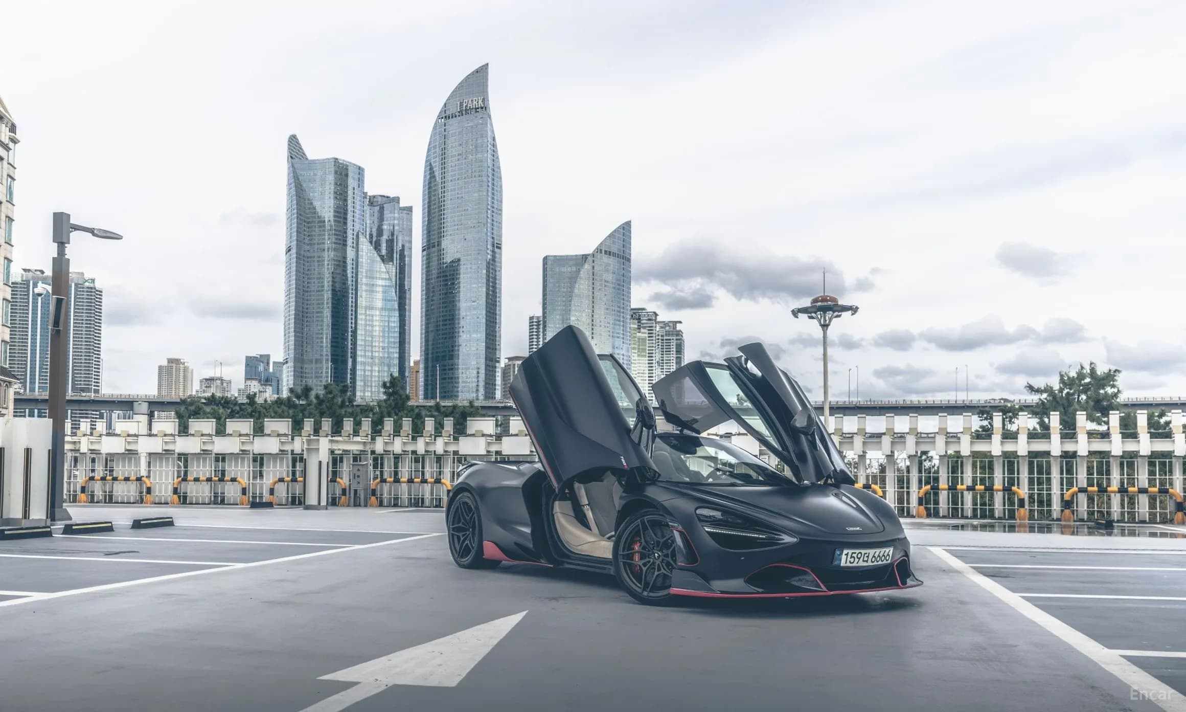 720S