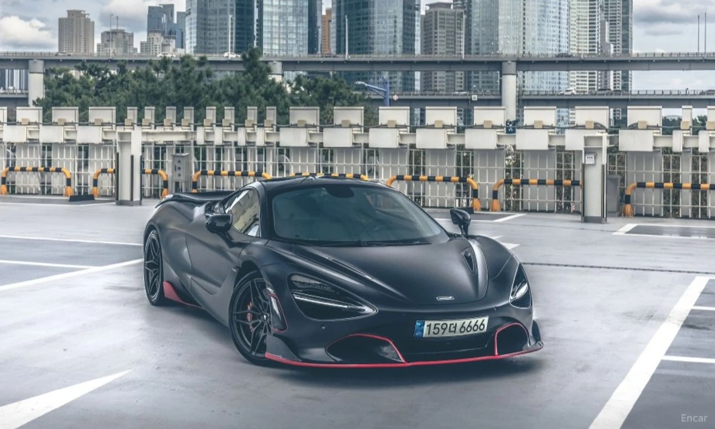 720S