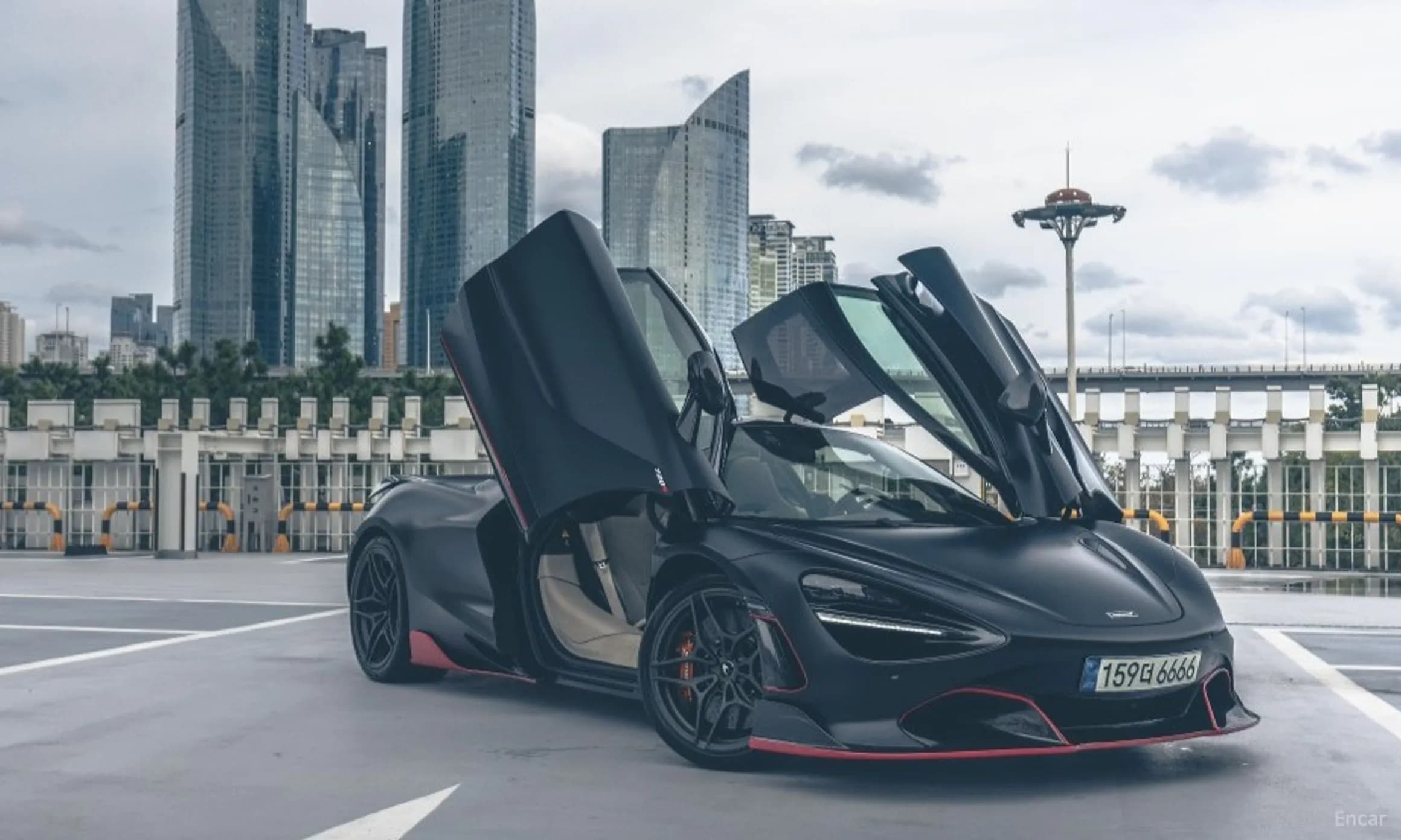 720S