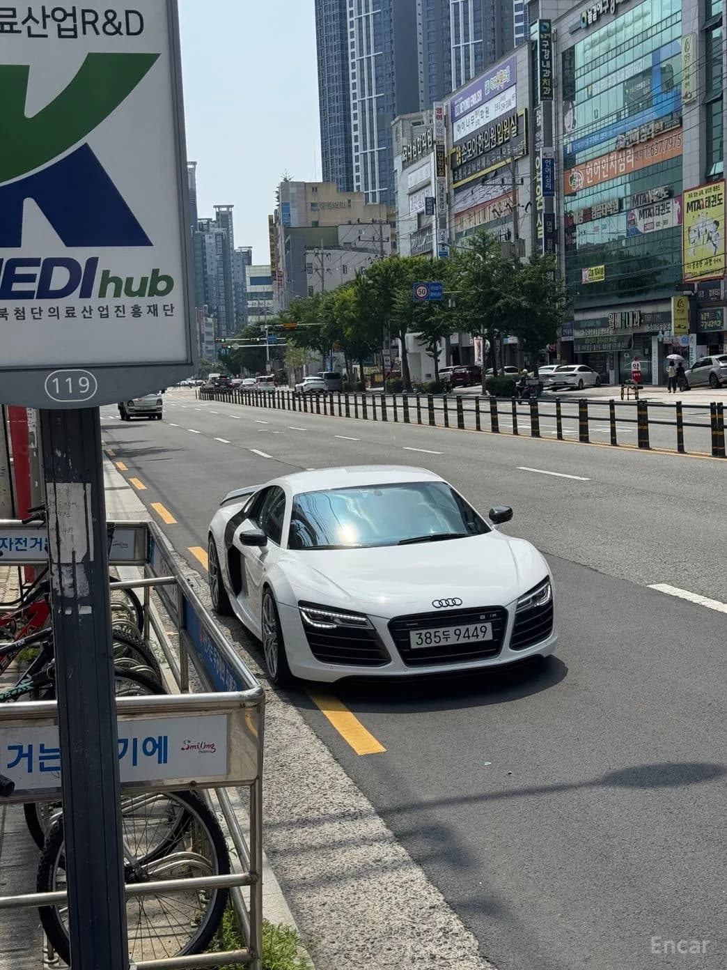 R8