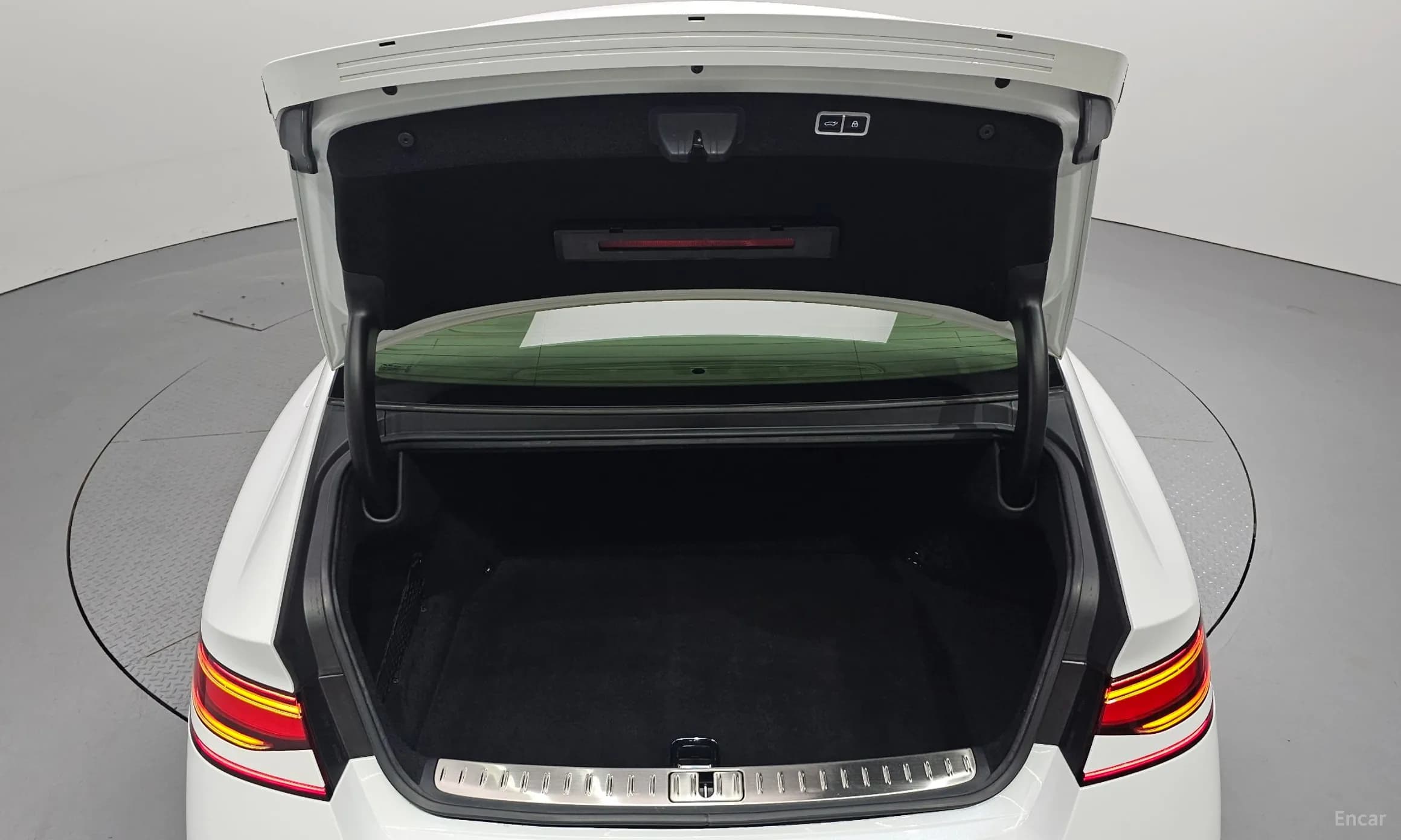 G90 (RS4)