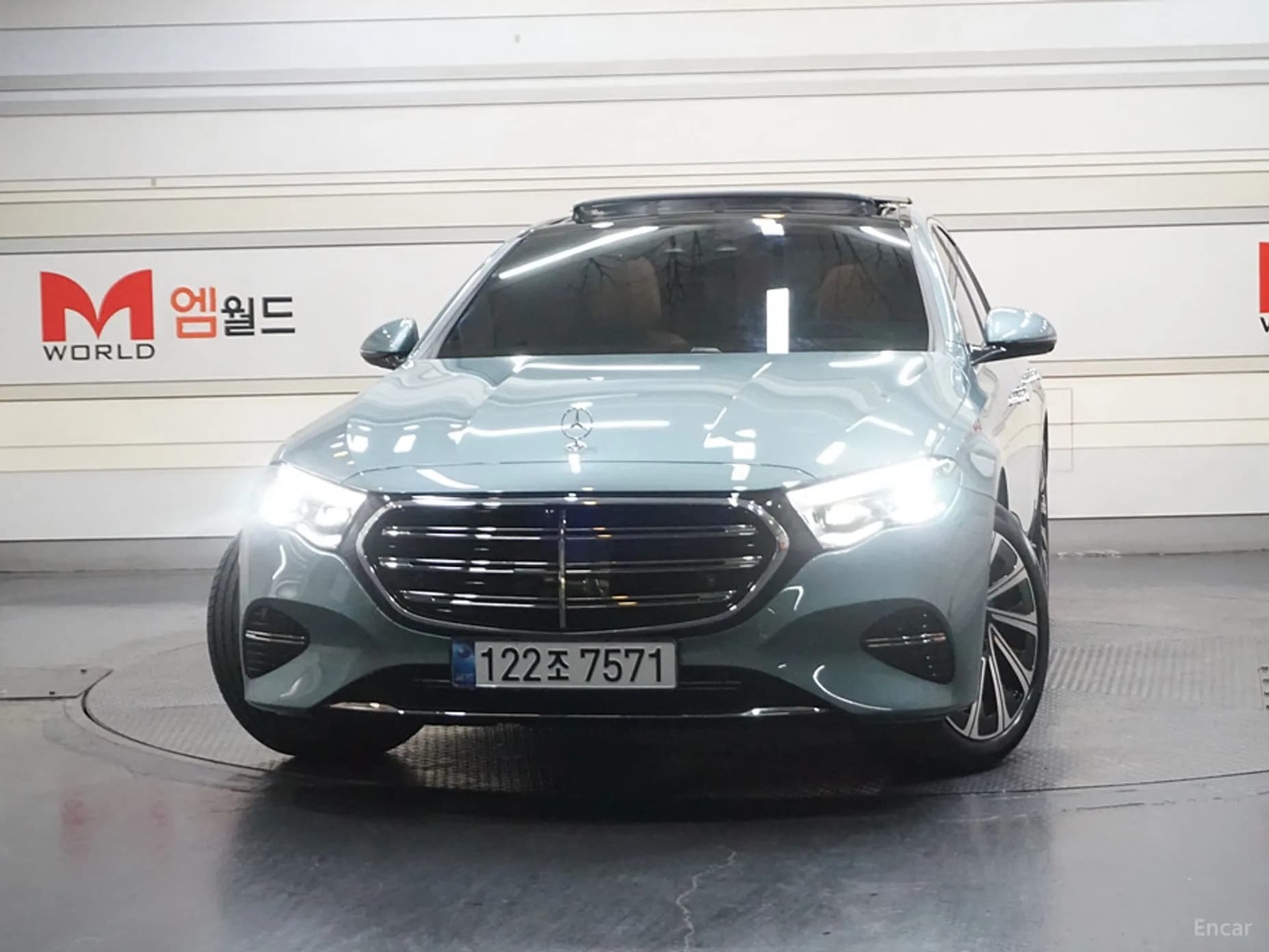 E-Class W214
