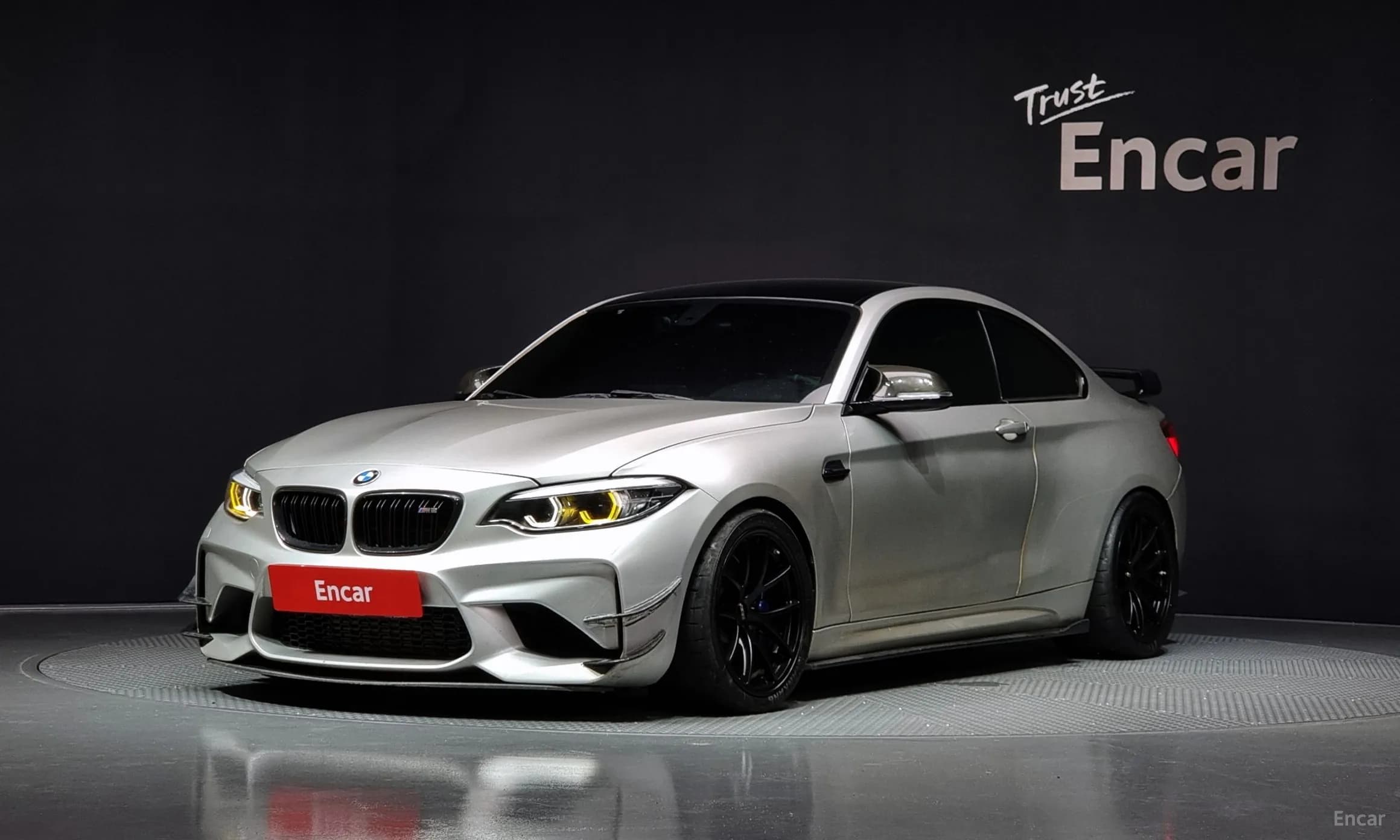 M2 (F87)