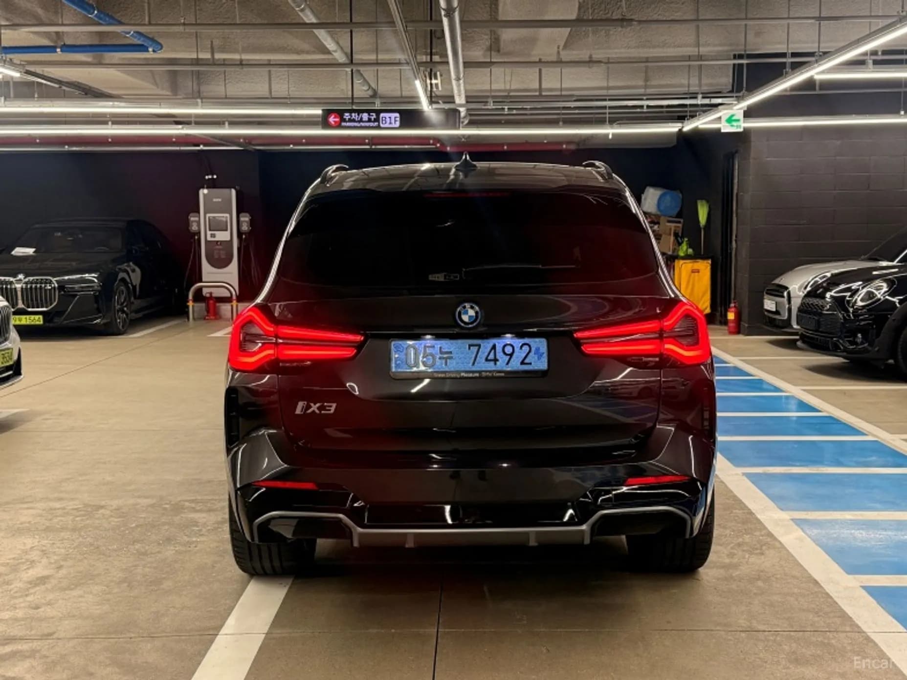 iX3