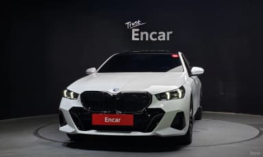 5 Series (G60)