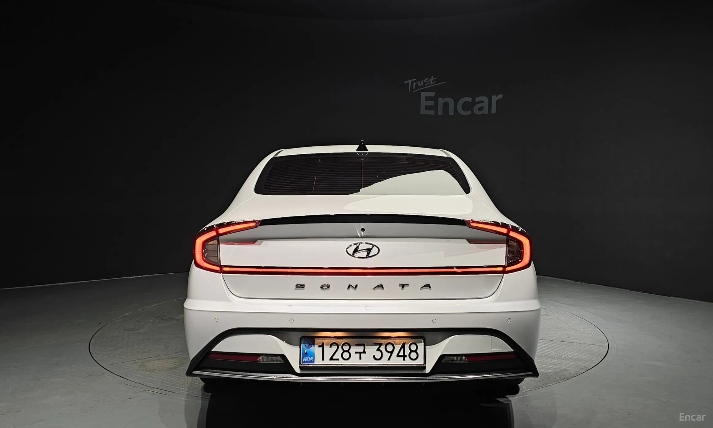 Sonata Hybrid (DN8)