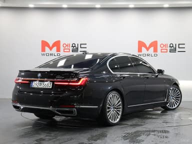 7 Series (G11)