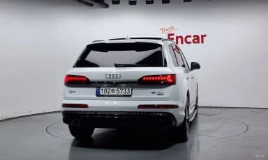 Q7 (4M)