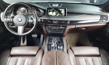 X5 (F15)