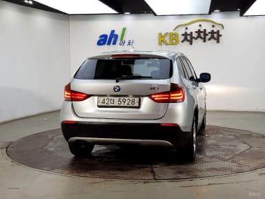 X1 (E84)