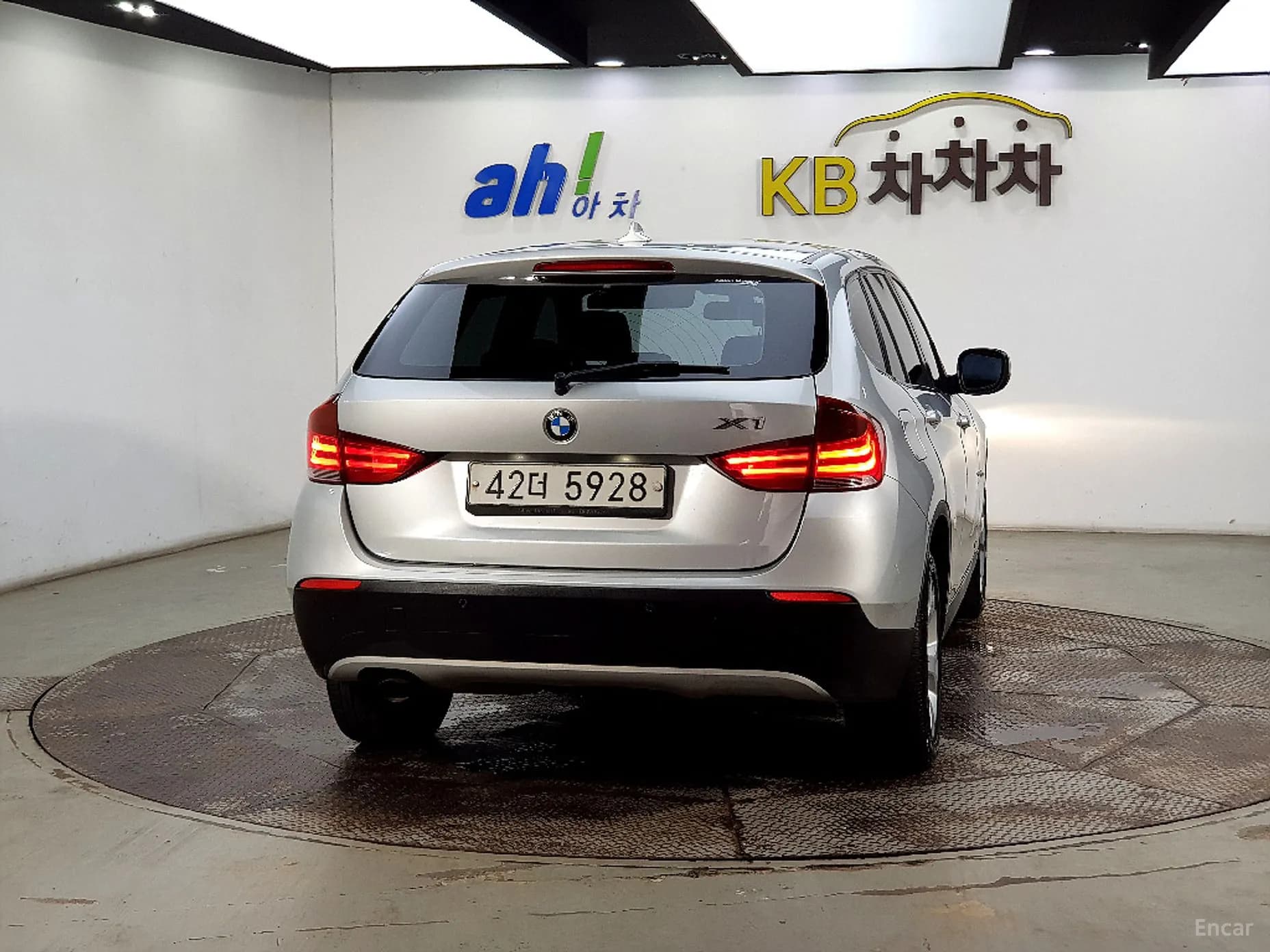 X1 (E84)