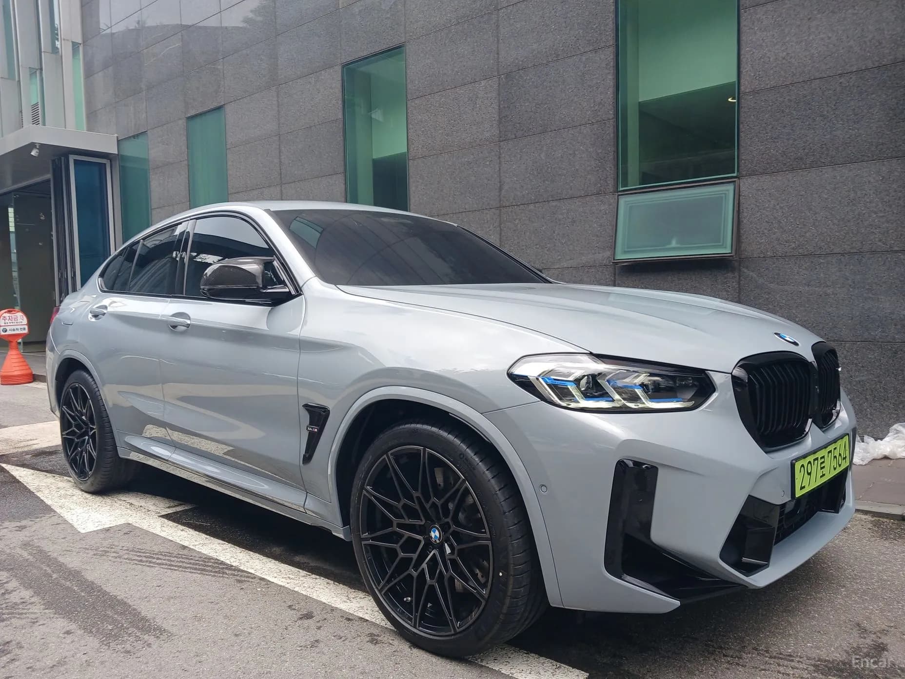 X4M (G02)