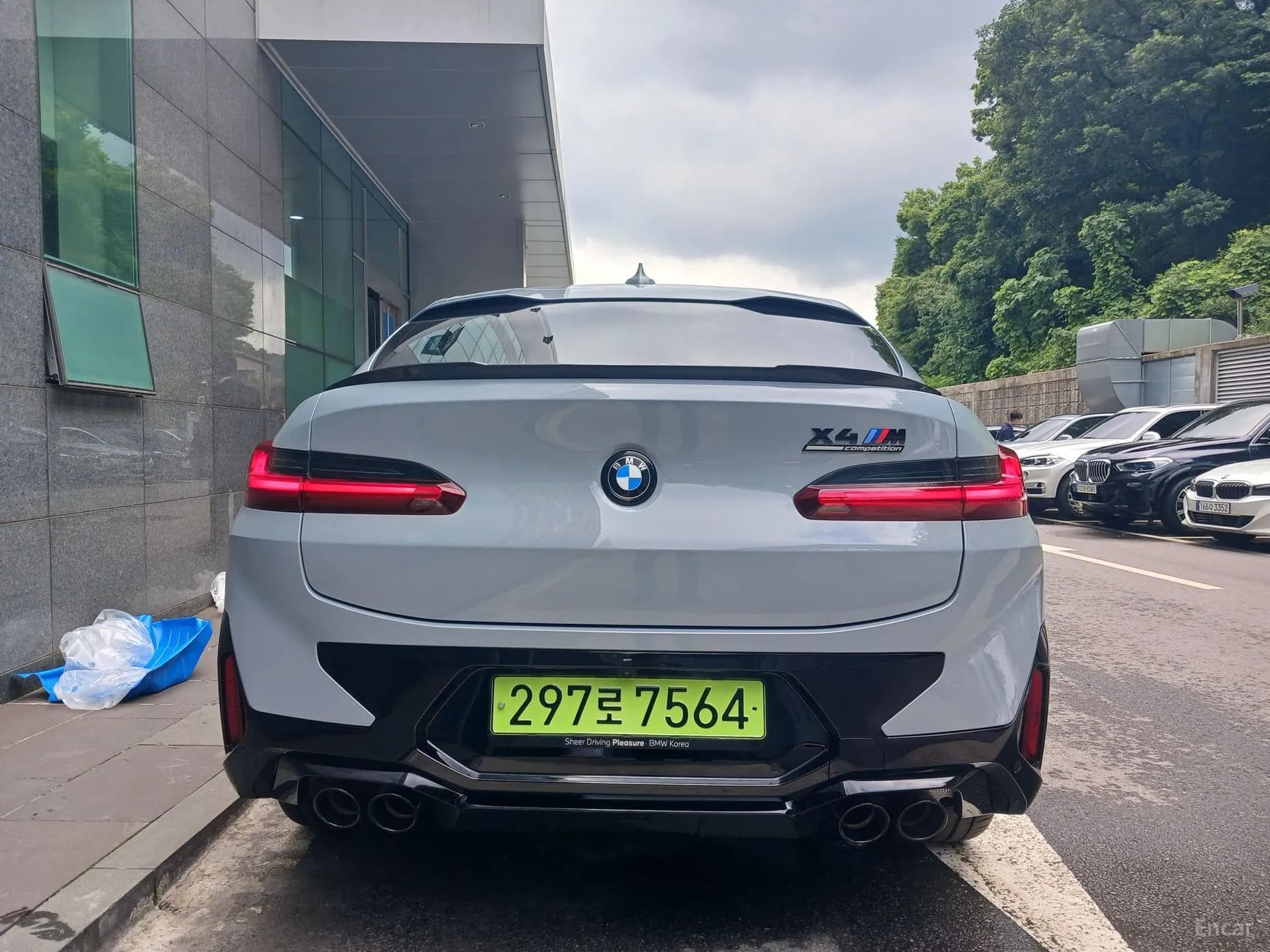 X4M (G02)