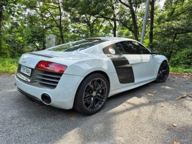 R8