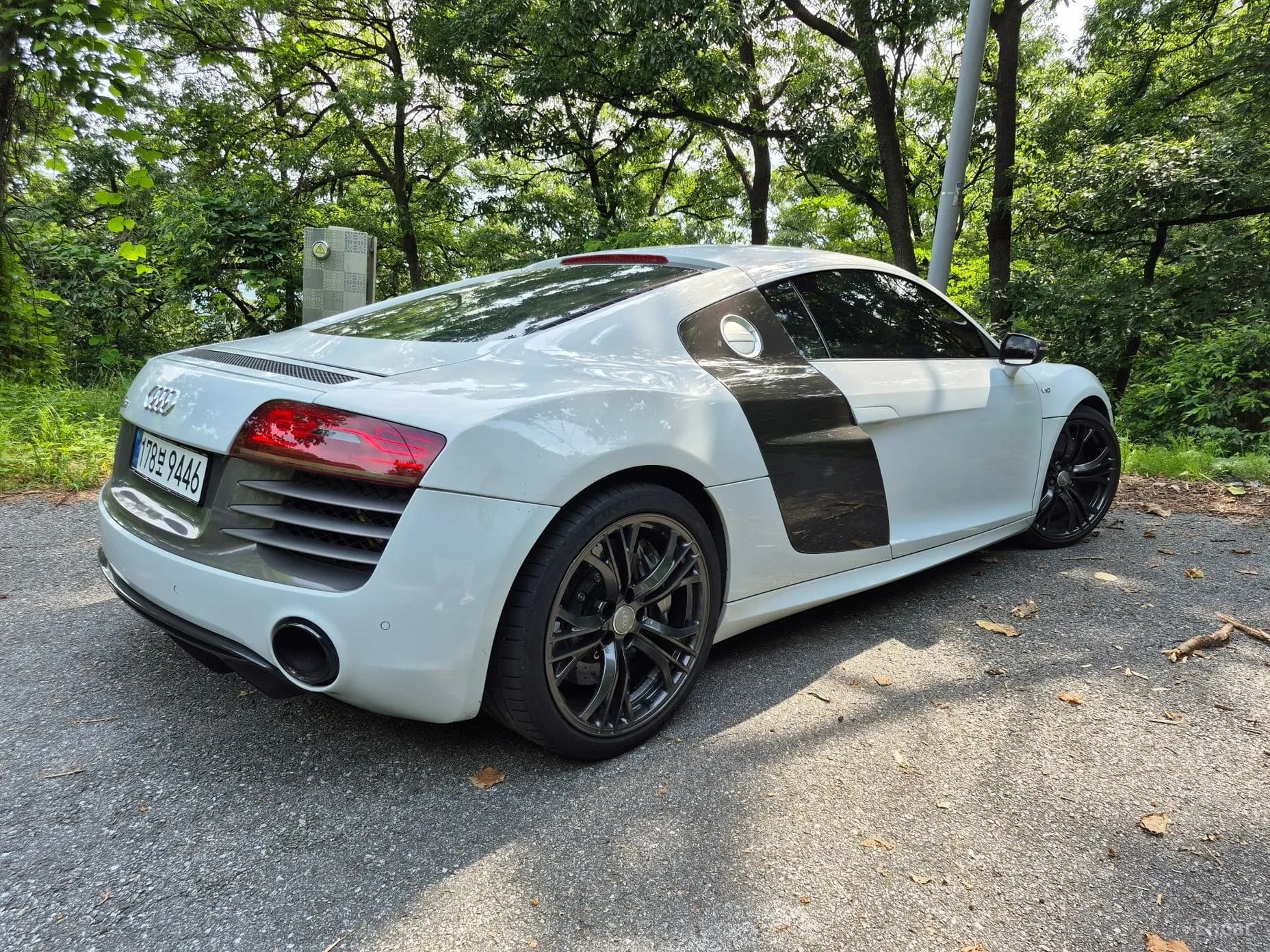 R8