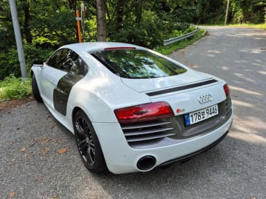R8