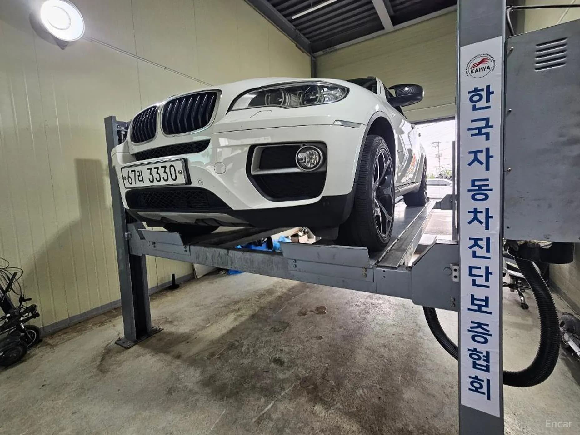 X6 (E71)